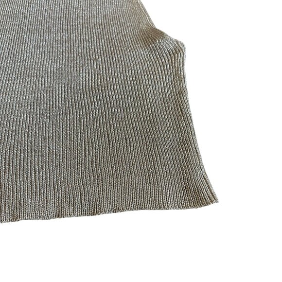 Red Berry Sleeveless Mock Neck tank Top Stretch Metallic Textured Size Small - Picture 3 of 10